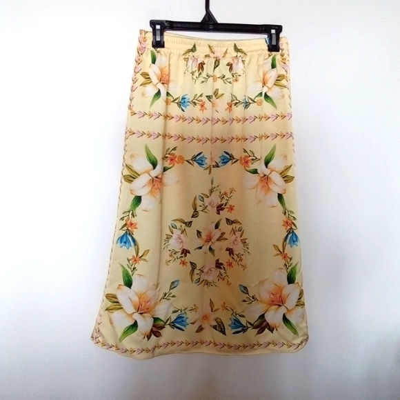 Rachel Zoe Bohemian Floral Satin Aline skirt - Picture 5 of 8